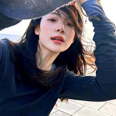 街拍现场直击：明星离婚传闻粉丝骂战升级，72小时最新进展
